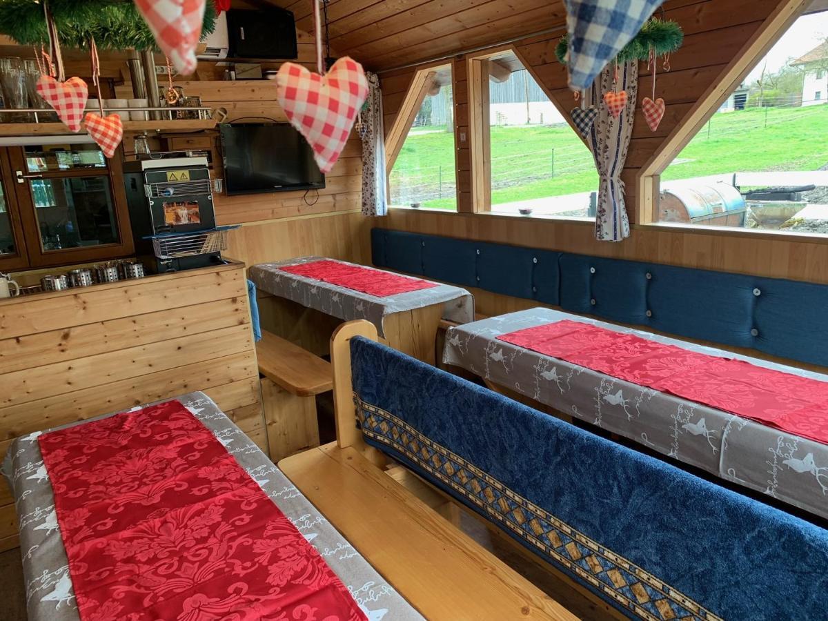 Ferienwohnung Am Ponyhof Altötting Exteriör bild